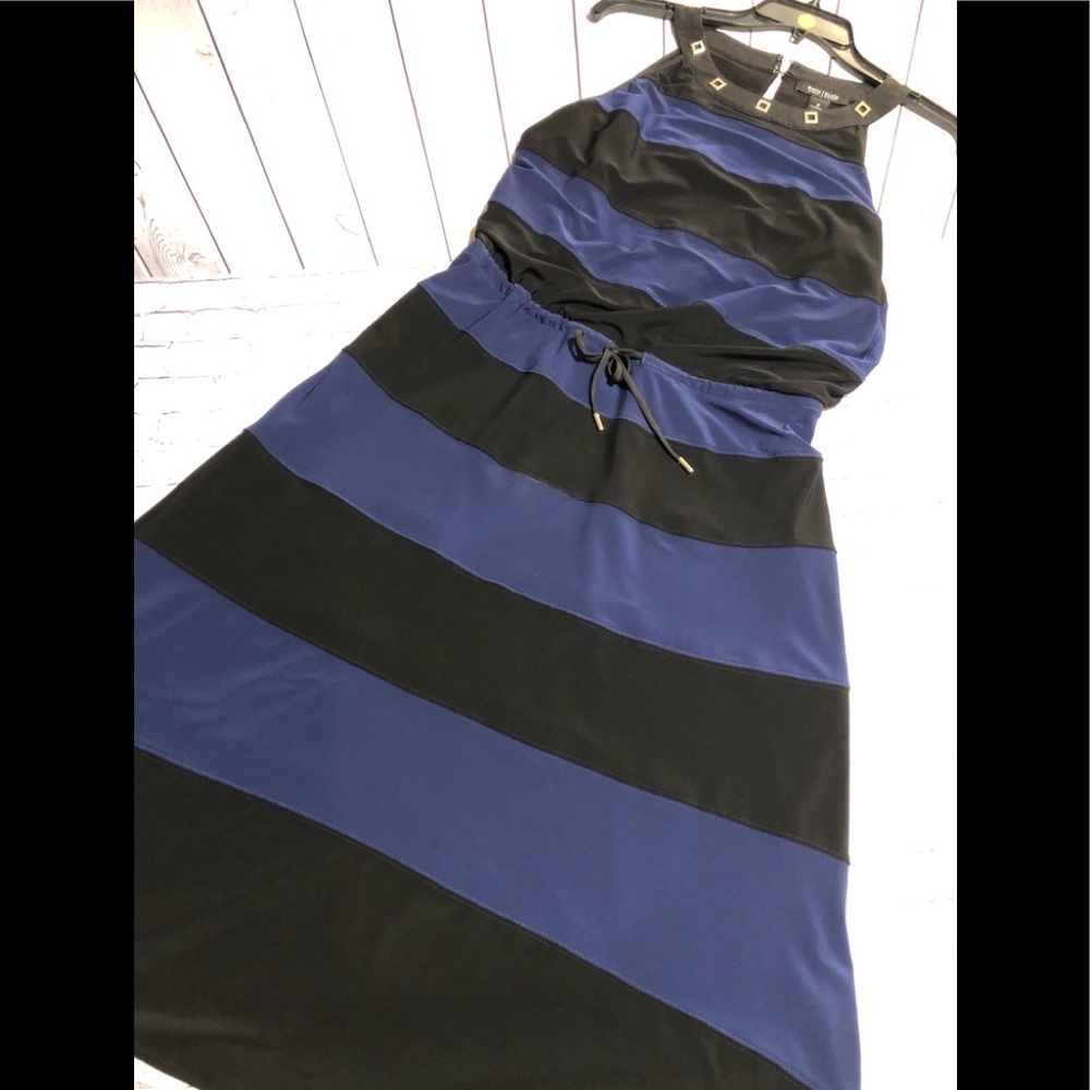 Sleeveless dress